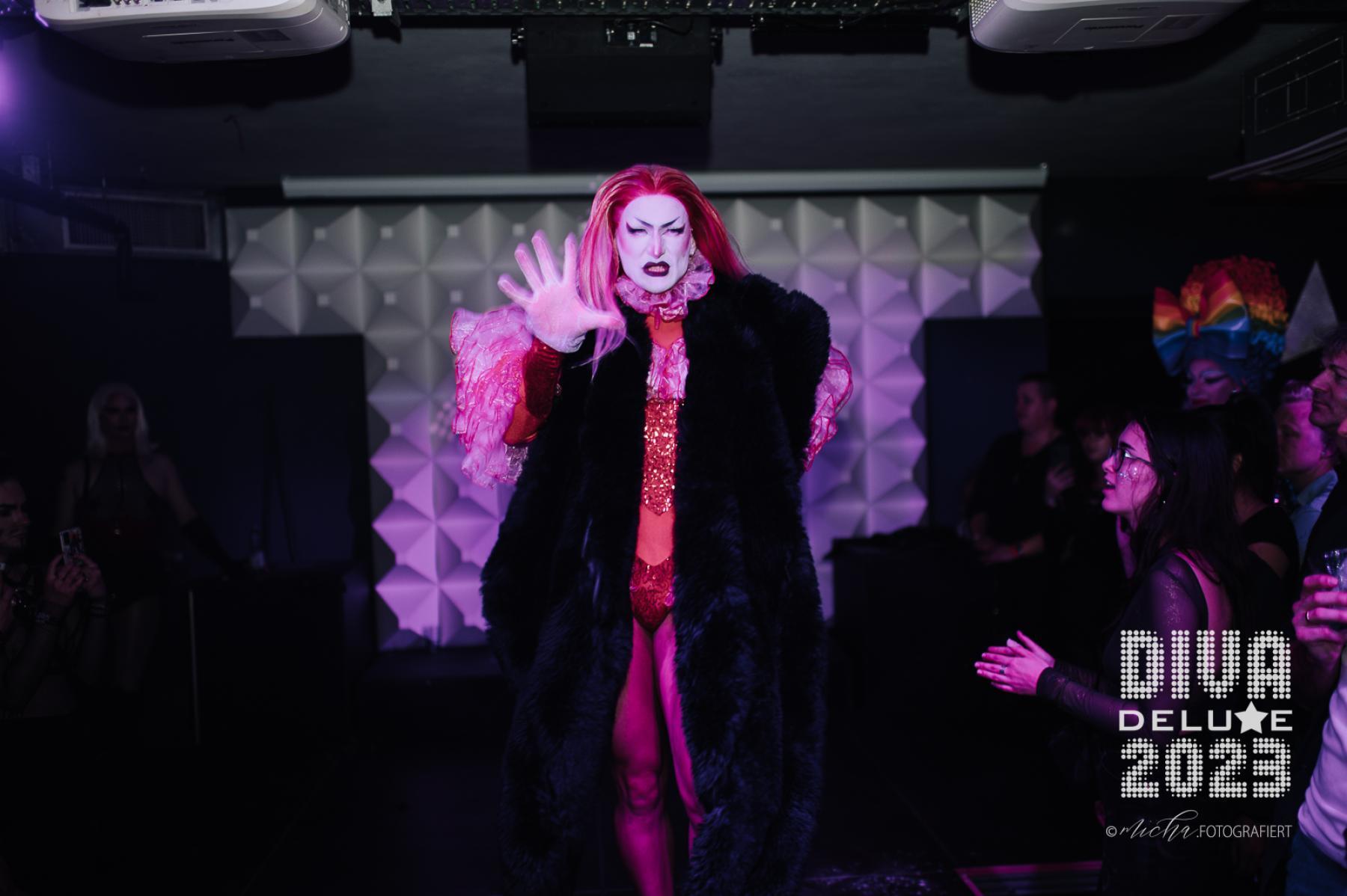 Diva Deluxe  18.11.2023 | Bild 586