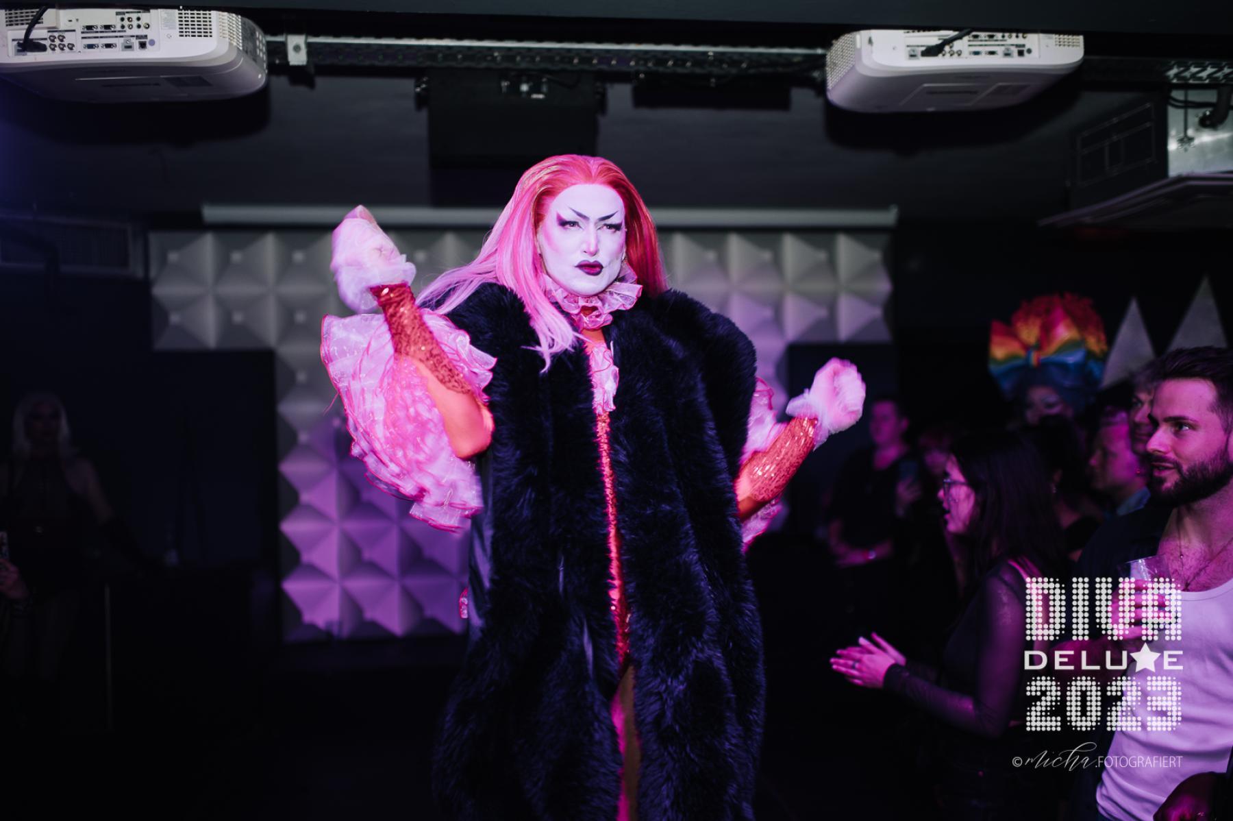 Diva Deluxe  18.11.2023 | Bild 587