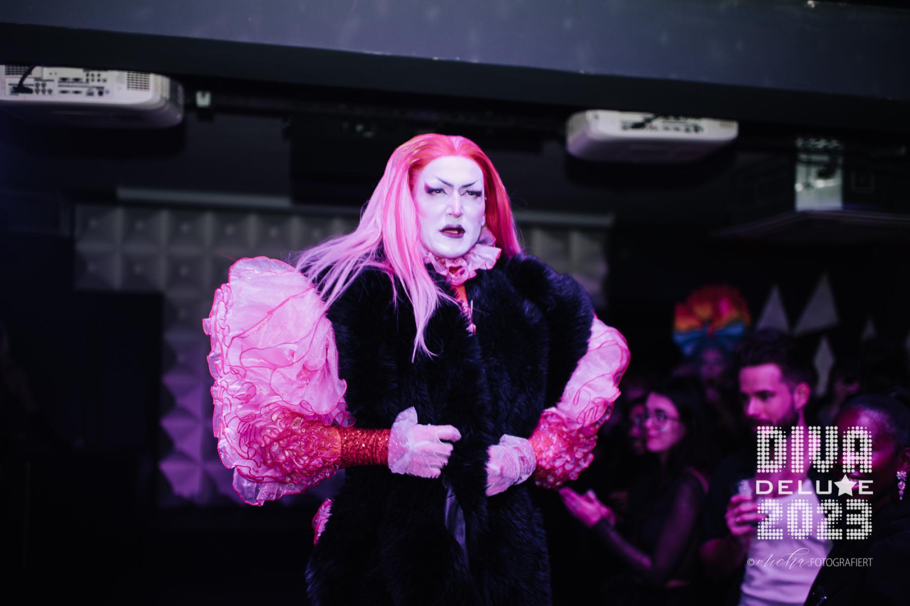 Diva Deluxe  18.11.2023 | Bild 588