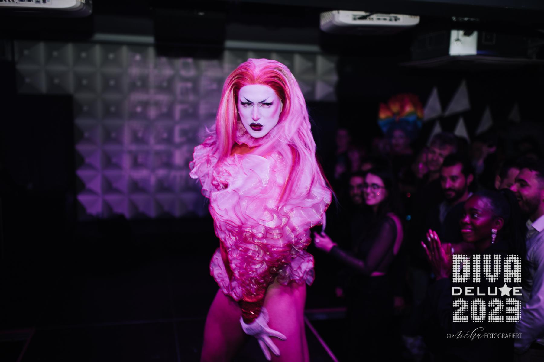 Diva Deluxe  18.11.2023 | Bild 594