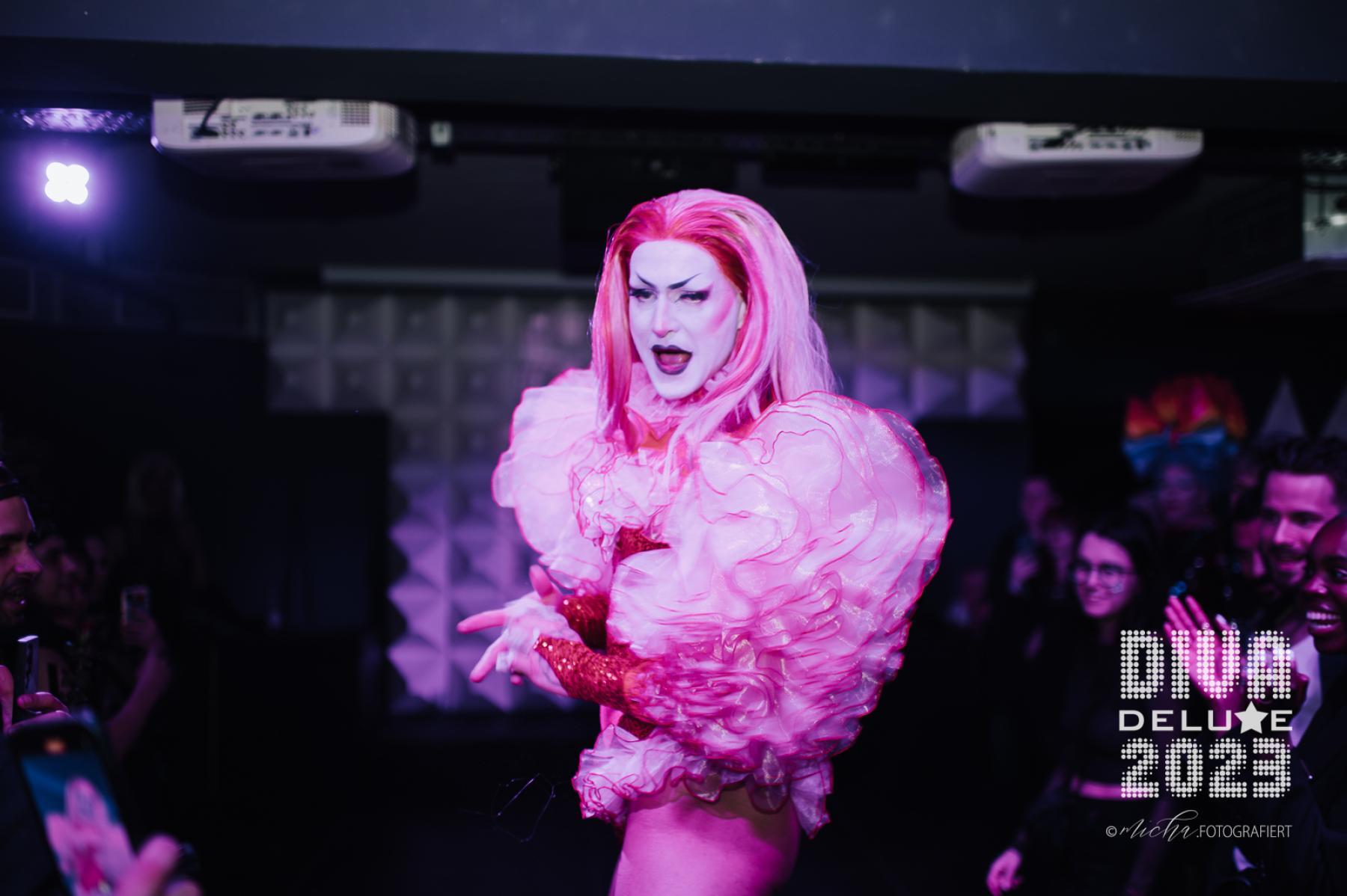 Diva Deluxe  18.11.2023 | Bild 598