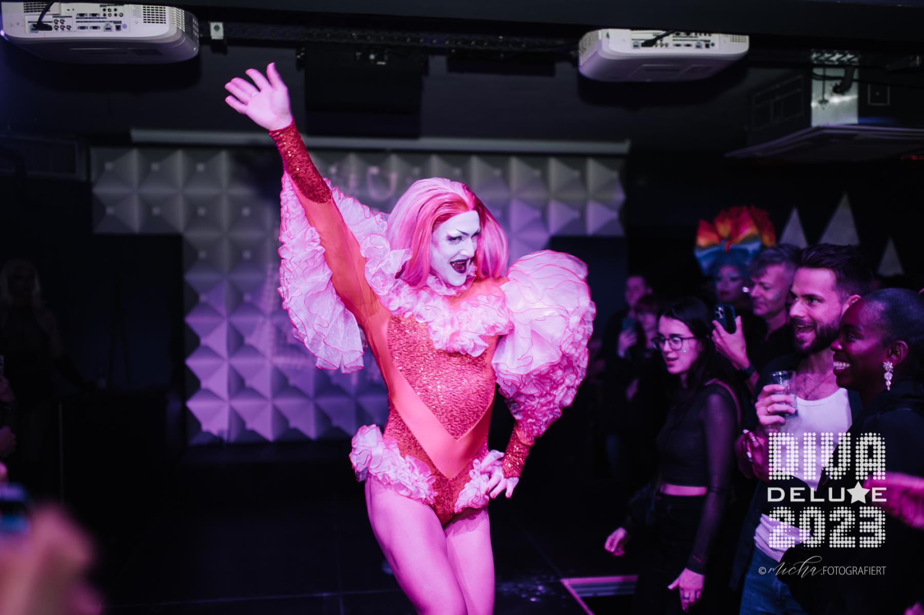 Diva Deluxe  18.11.2023 | Bild 605