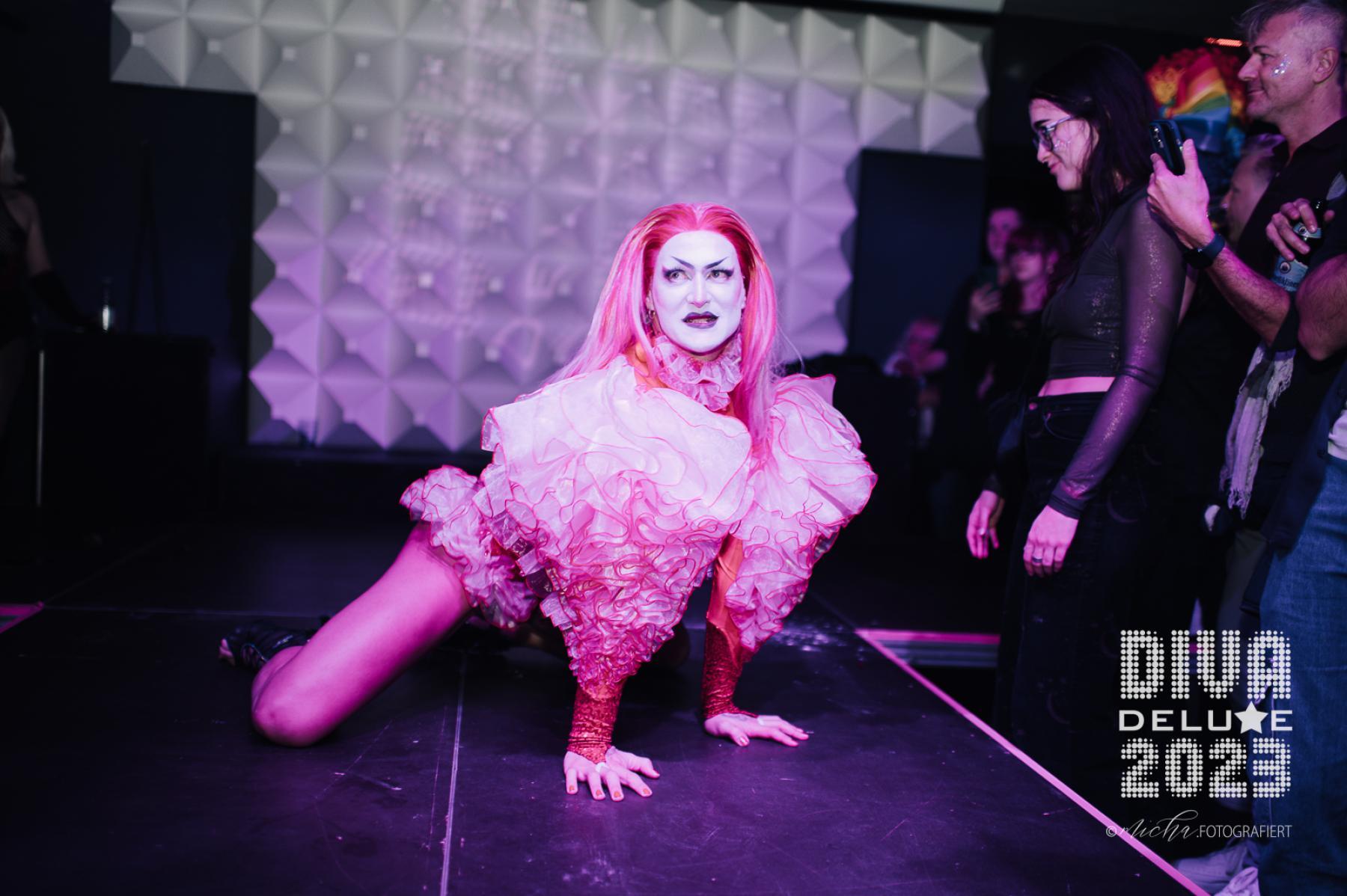 Diva Deluxe  18.11.2023 | Bild 613