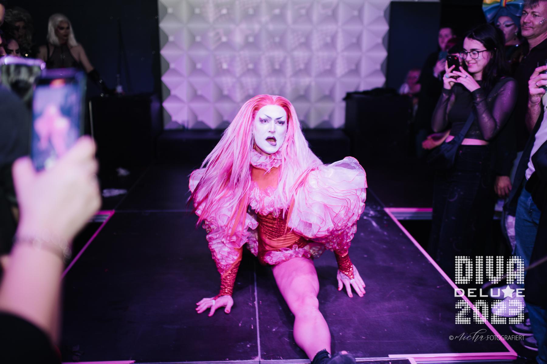 Diva Deluxe  18.11.2023 | Bild 617