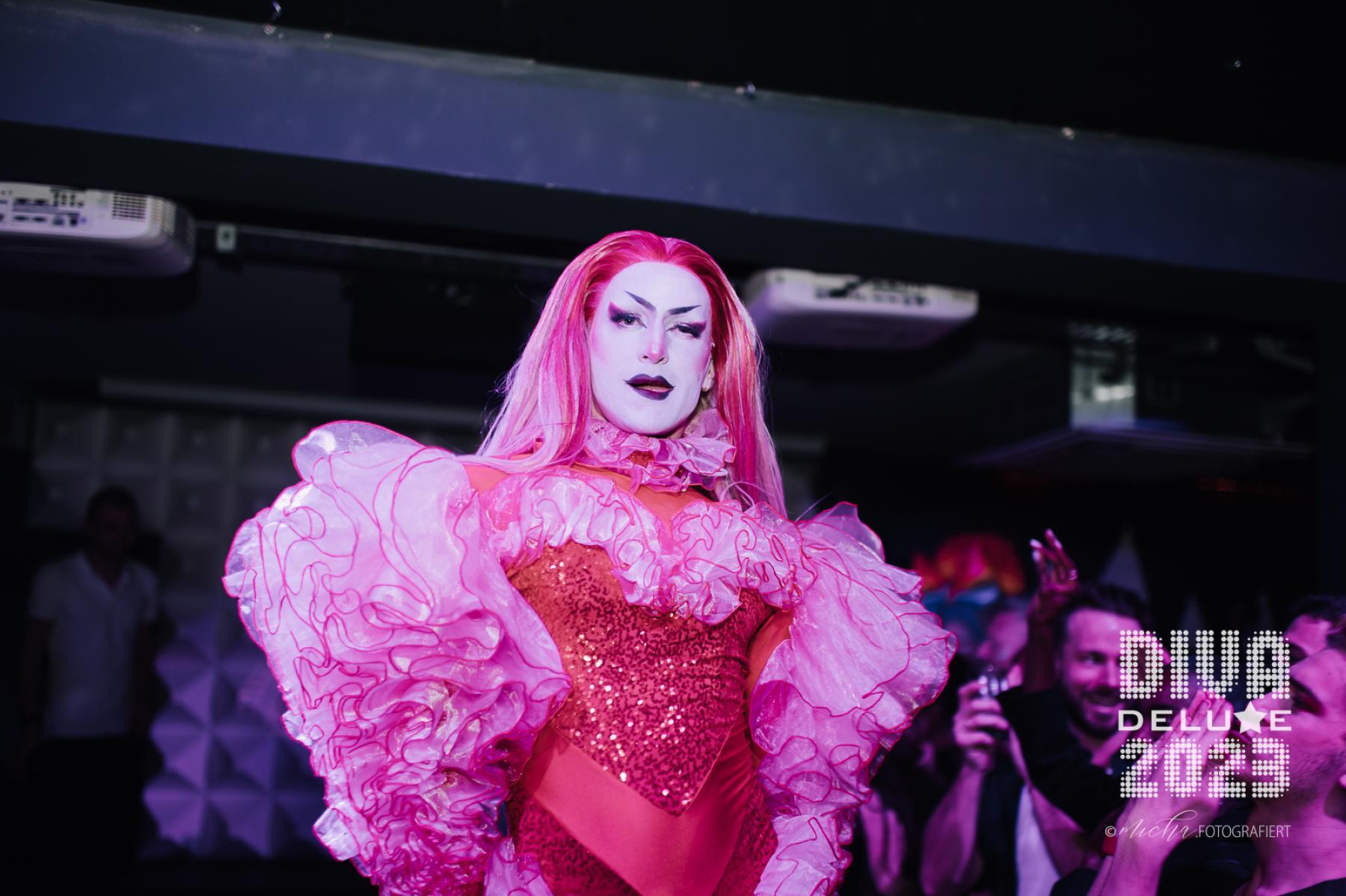 Diva Deluxe  18.11.2023 | Bild 624