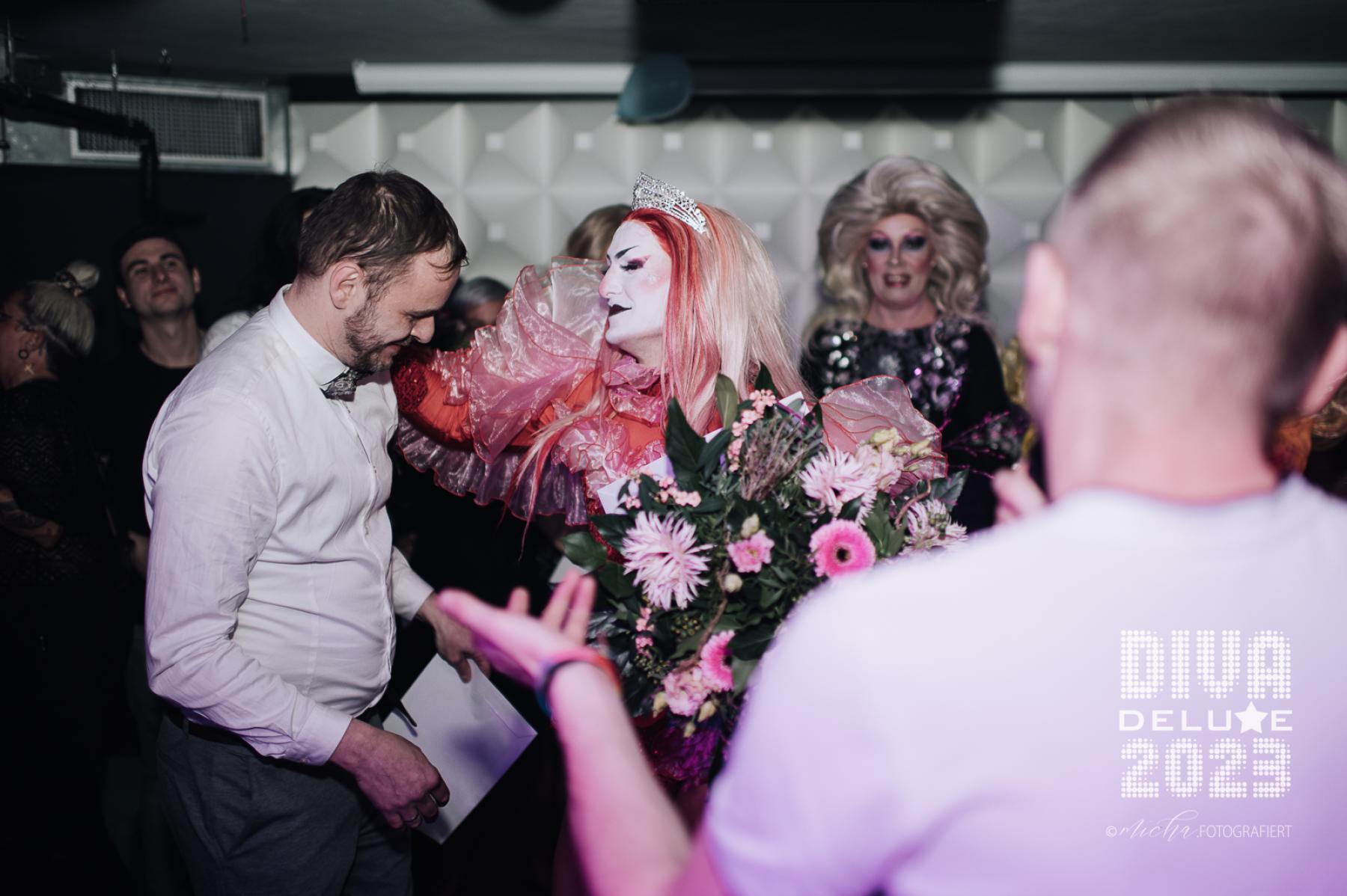 Diva Deluxe  18.11.2023 | Bild 63