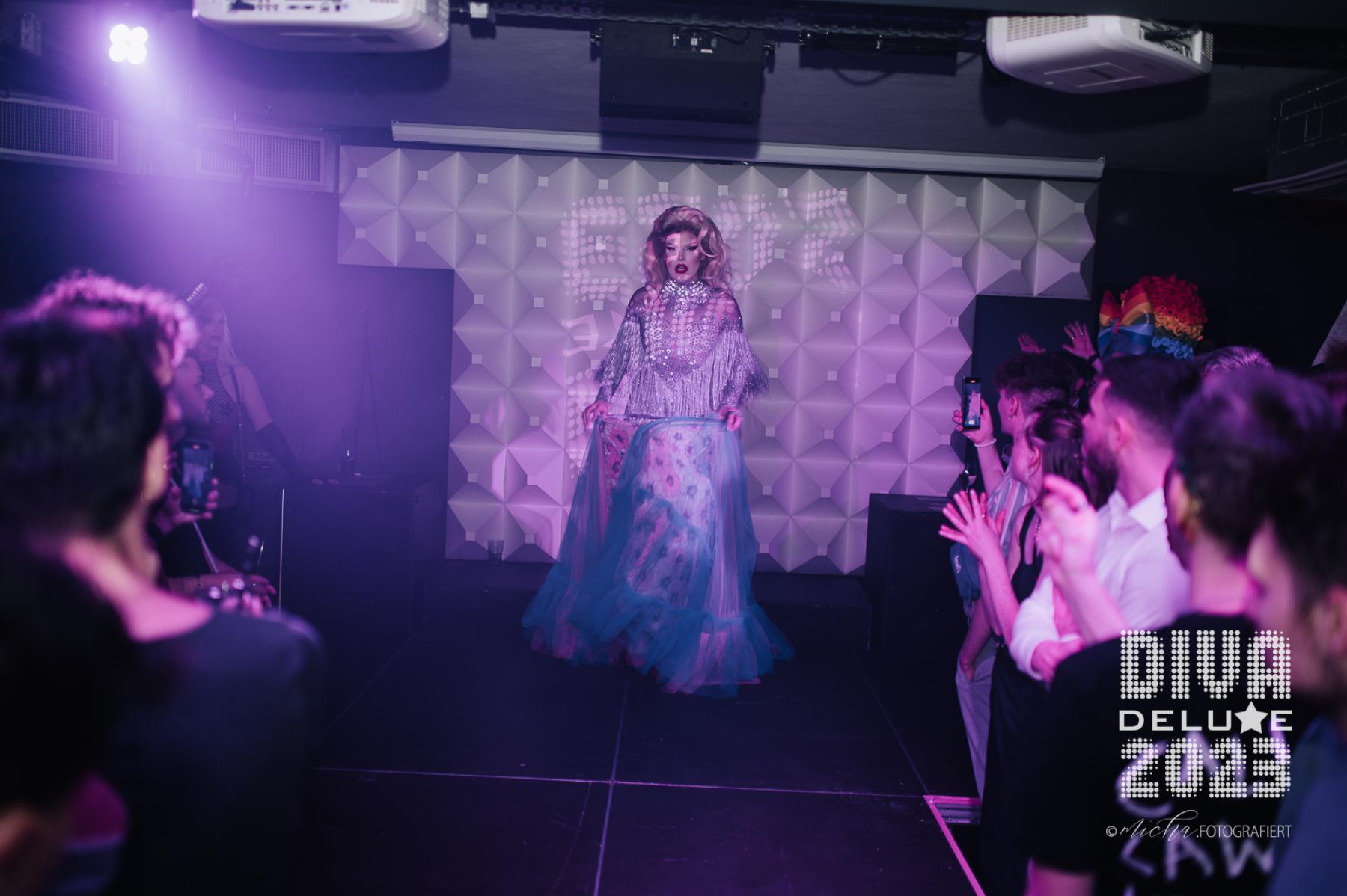Diva Deluxe  18.11.2023 | Bild 646