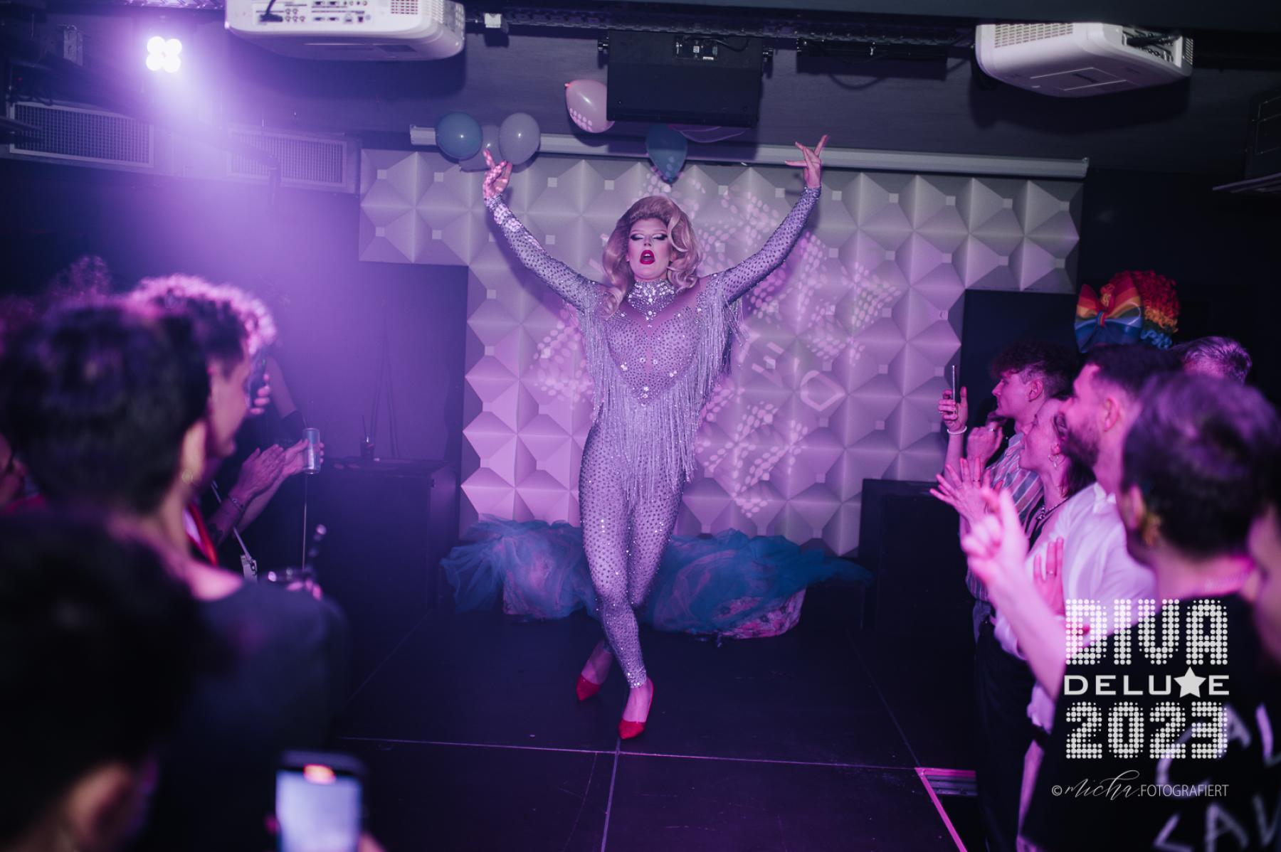 Diva Deluxe  18.11.2023 | Bild 652