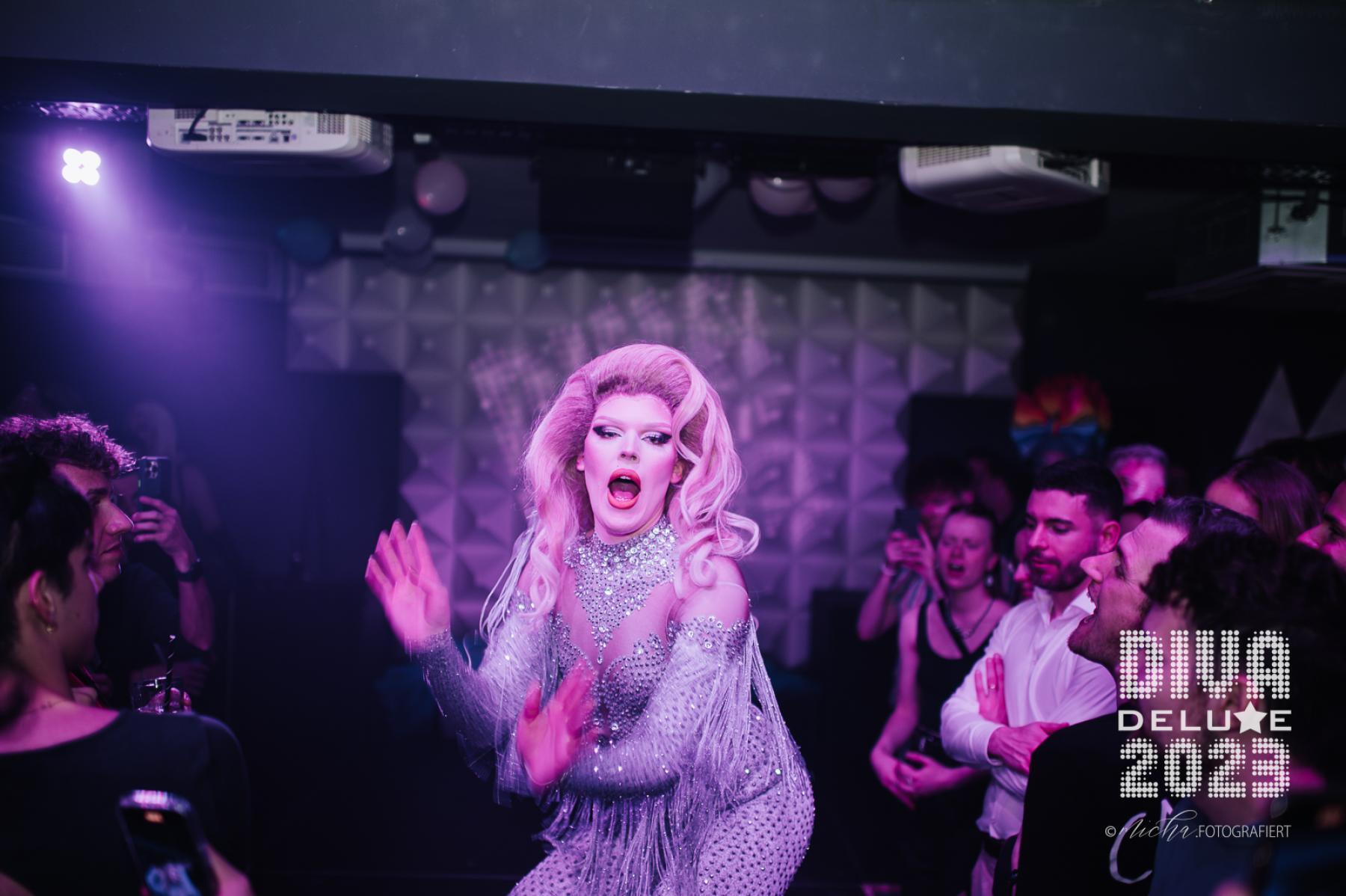 Diva Deluxe  18.11.2023 | Bild 657