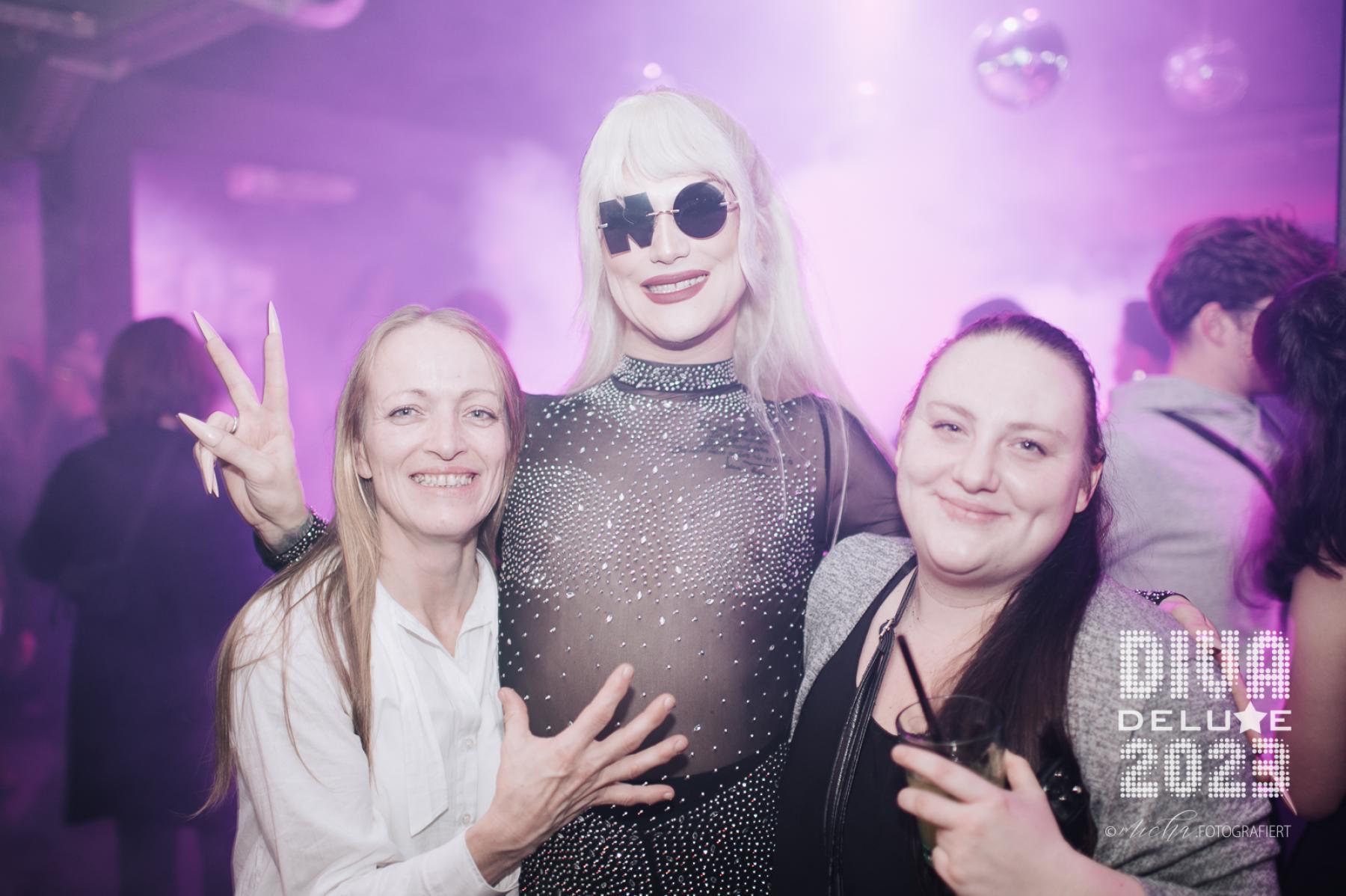 Diva Deluxe  18.11.2023 | Bild 702