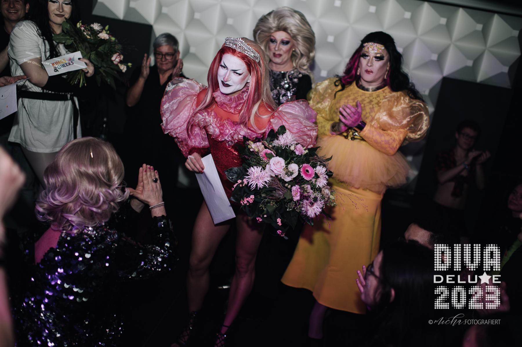 Diva Deluxe  18.11.2023 | Bild 72