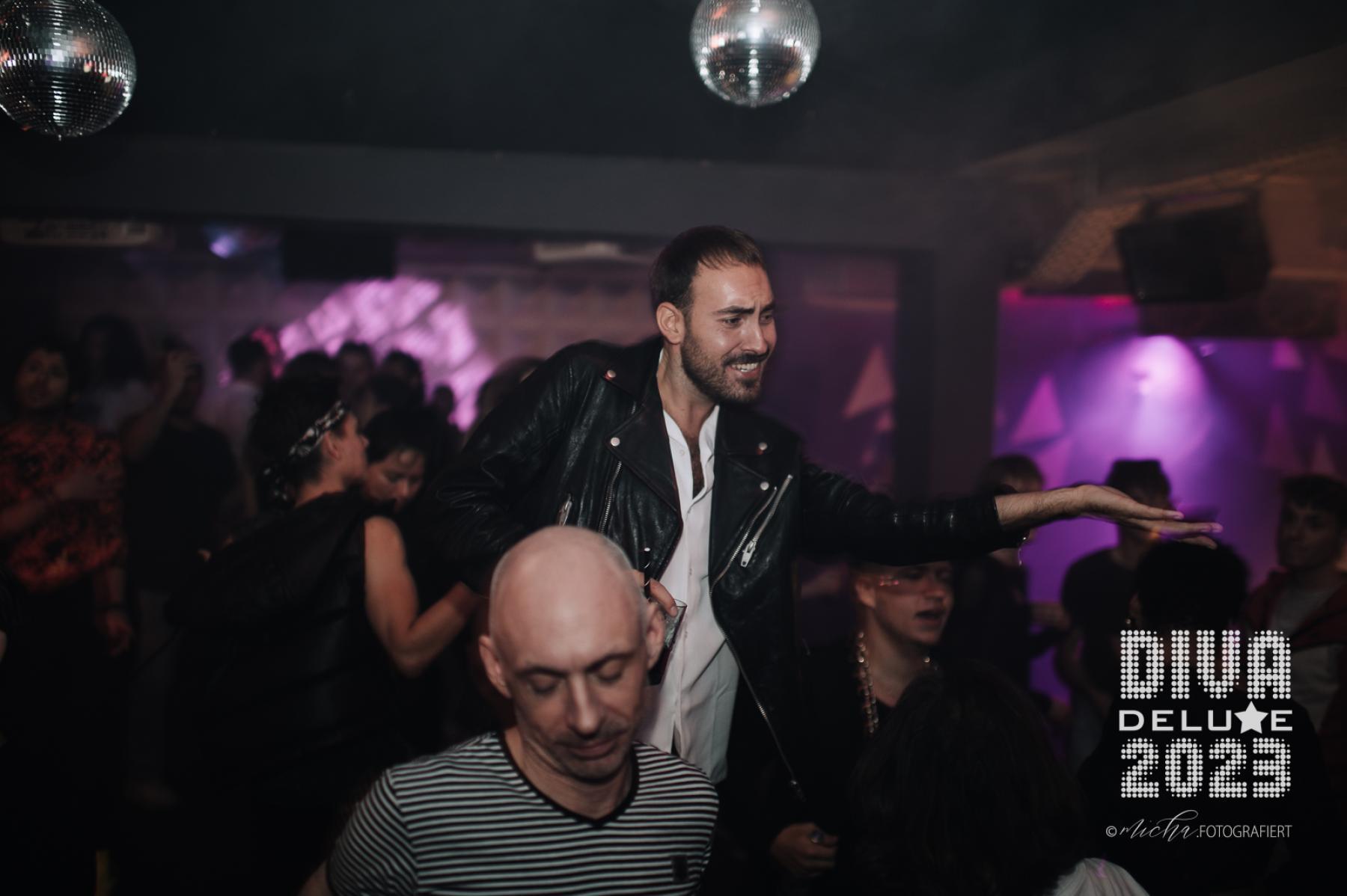 Diva Deluxe  18.11.2023 | Bild 8