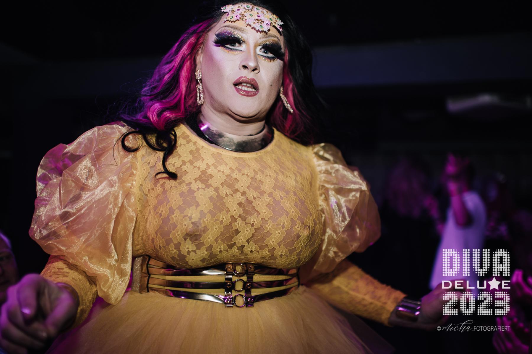 Diva Deluxe  18.11.2023 | Bild 84